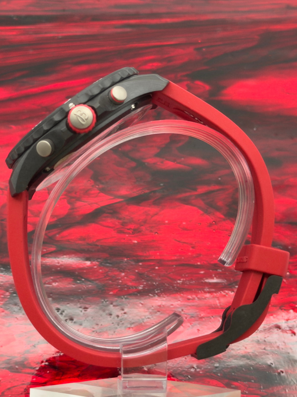 UNWORN 2026 Breitling Endurance Pro IRONMAN® Special Edition Red Dial w/ Red Rubber Strap X82310 -Complete Set - WARRANTY