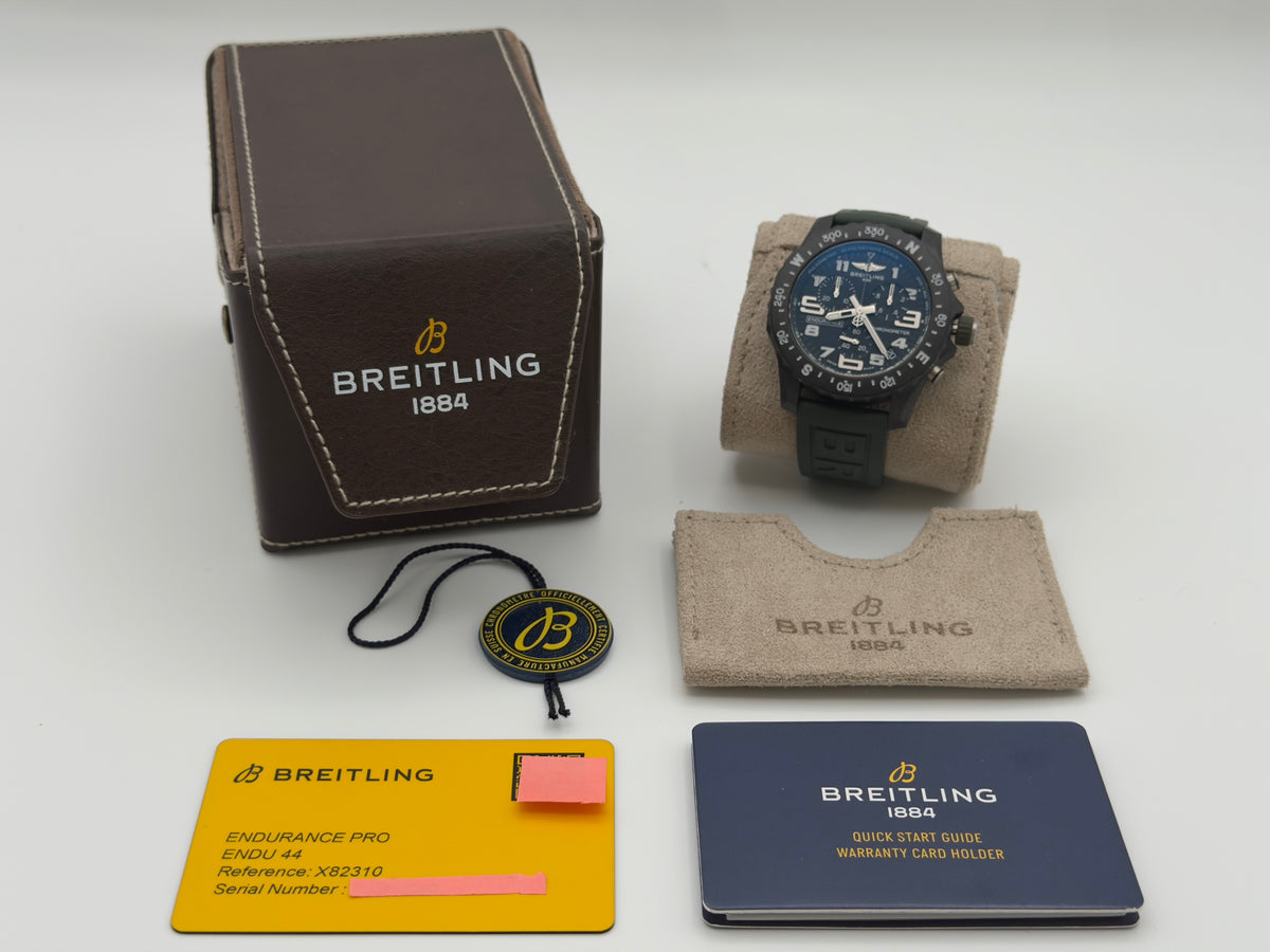 UNWORN 2026 Breitling Professional Endurance Pro 44mm Black Dial Army Green Rubber strap X82310 ~ Complete Set ~ WARRANTY