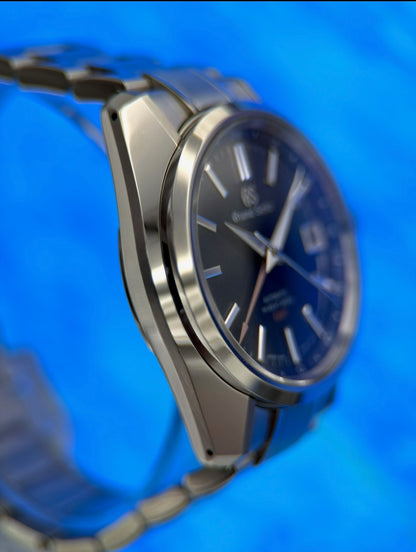 2022 Grand Seiko SBGJ235 Hi-Beat 36000 GMT 40mm “Mt. Iwate” Blue Dial on Bracelet Limited Edition Complete Set