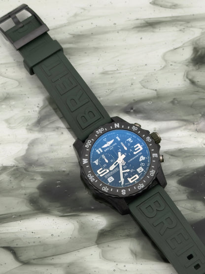 UNWORN 2026 Breitling Professional Endurance Pro 44mm Black Dial Army Green Rubber strap X82310 ~ Complete Set ~ WARRANTY