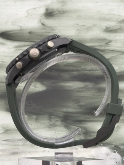 UNWORN 2026 Breitling Professional Endurance Pro 44mm Black Dial Army Green Rubber strap X82310 ~ Complete Set ~ WARRANTY